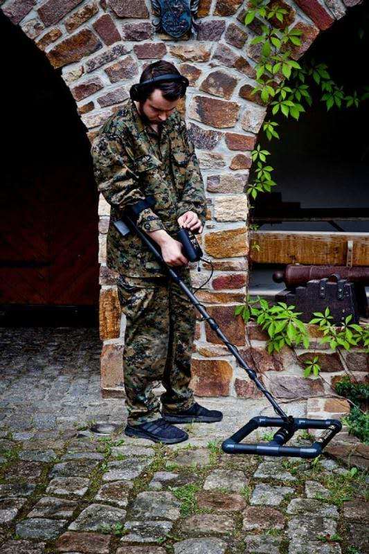 進口德國阿爾堡3D成像地下金屬探測器脈沖深度探寶器18米戶外尋寶